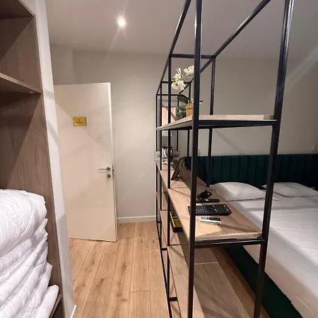 Apartman Sami Five *