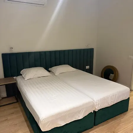 Apartment Sami Five *