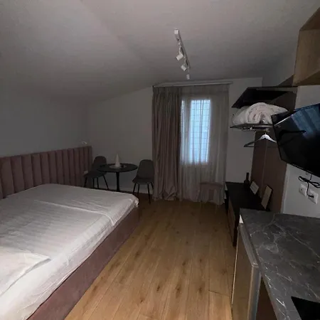 Sami Five Apartment Tirana